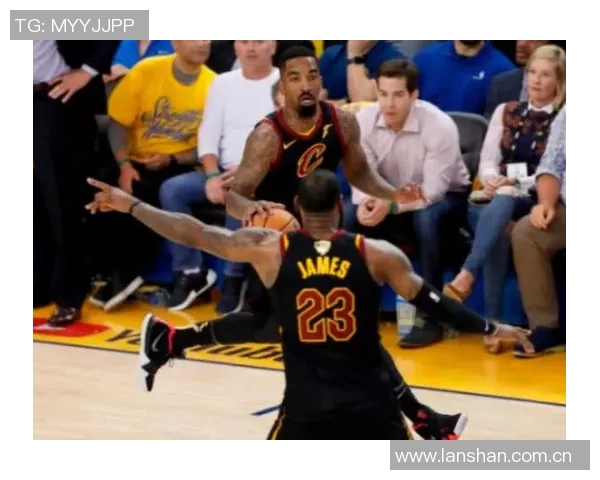 独家画面外援冒雨苦练顽强拼搏精神震撼人心